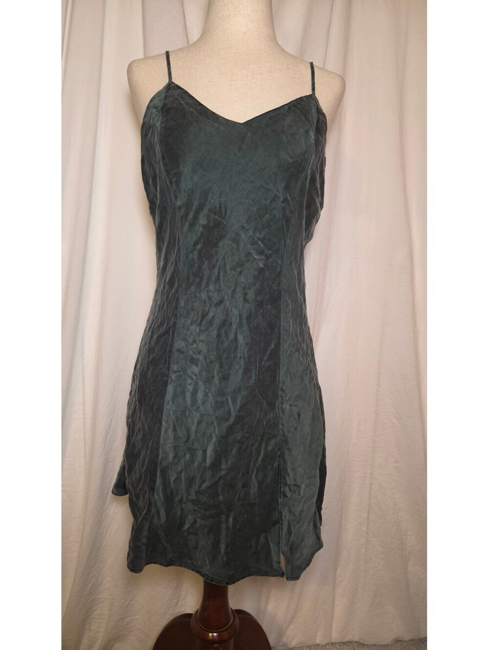 Victoria’s Secret Vintage 2000s 100% Silk Babydoll Slip Dress size medium